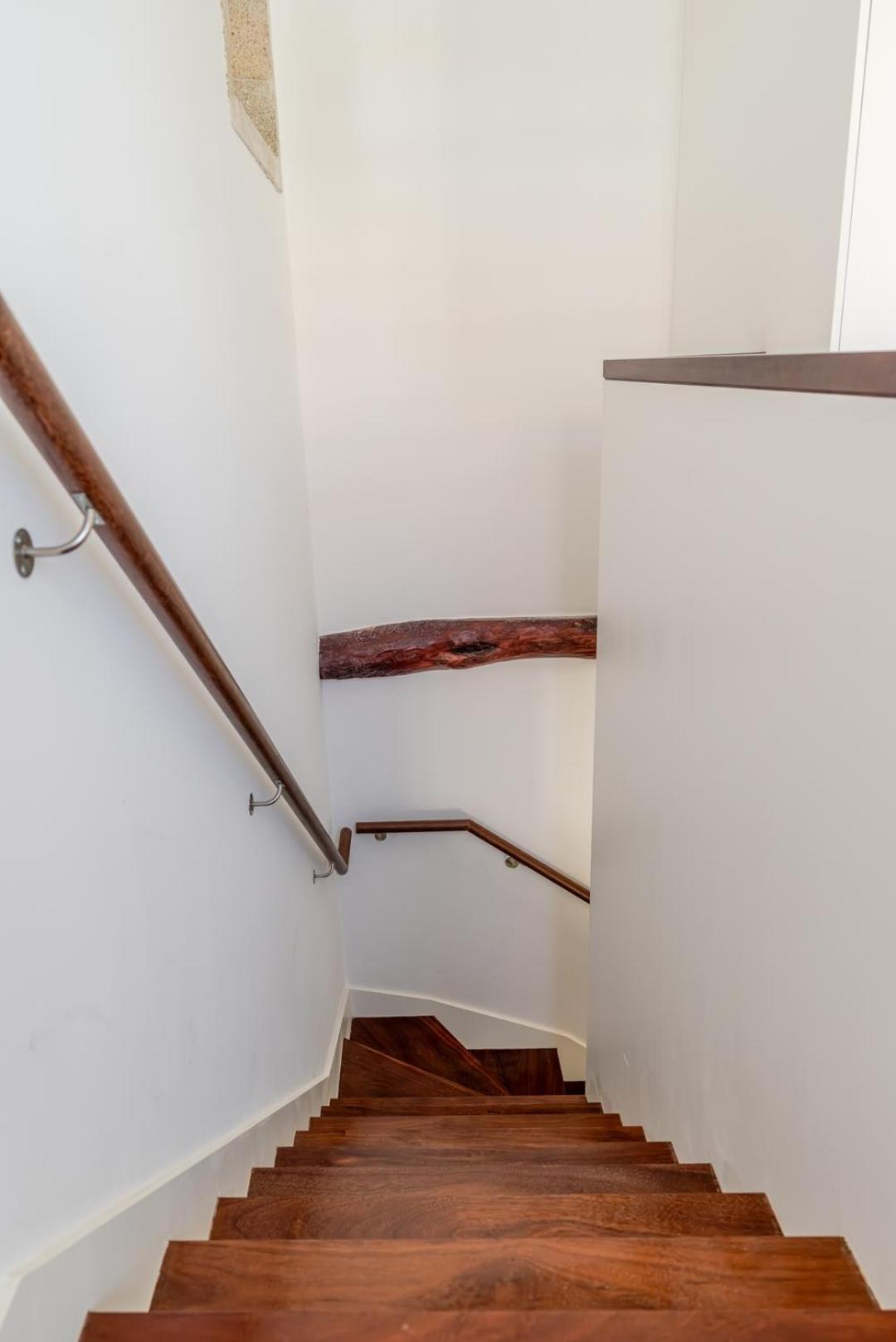 Hostwise - Bright Flat In Historic Foz House * Porto